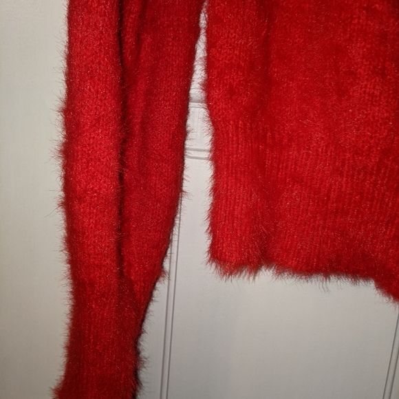 KENDALL&KYLIE brand new fuzzy knit sweater - Picture 5 of 5